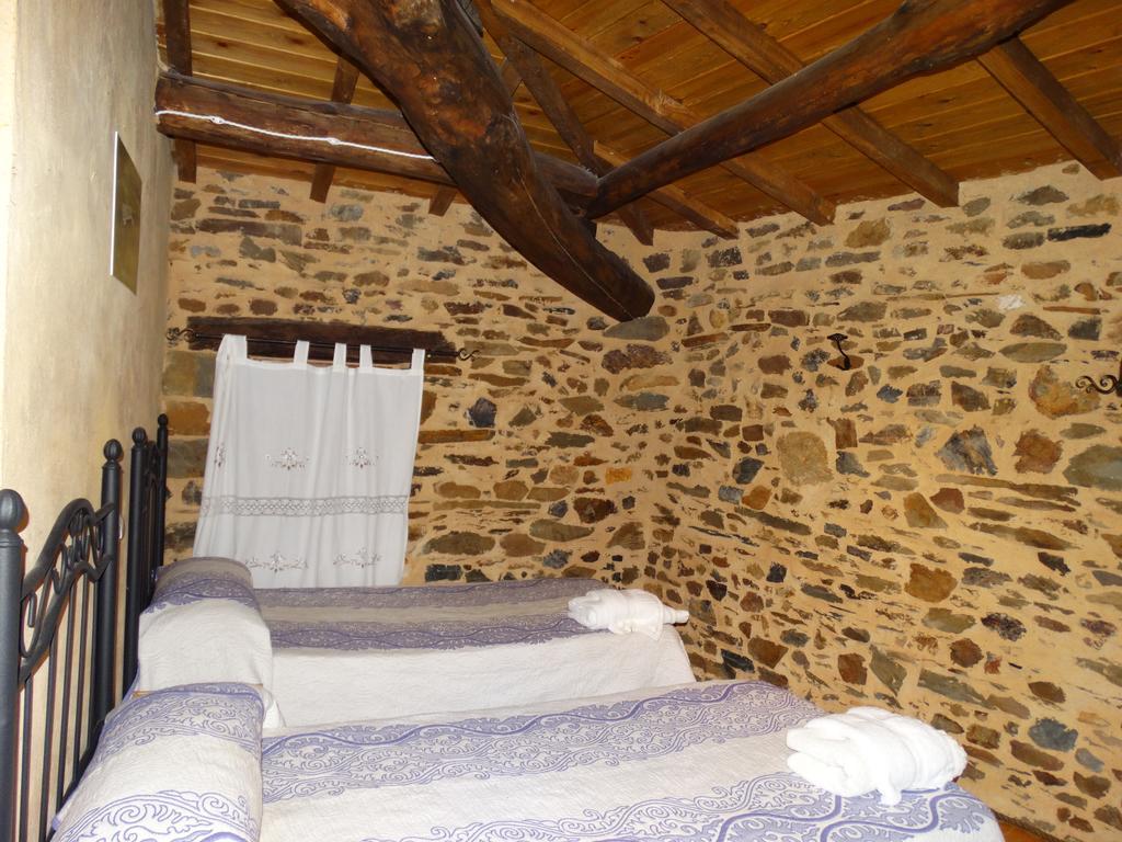 منزل الضيف Grisuela  في Casa Abuela ★★★ المظهر الخارجي الصورة